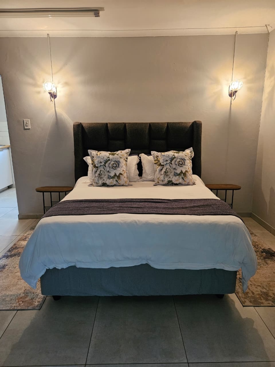 8 Bedroom Property for Sale in Irene Park North West